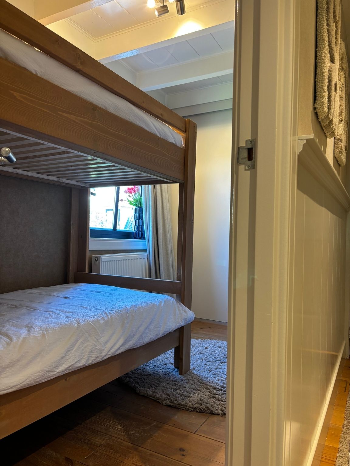 Slaapkamer B&B Achter de Vischpoort in Elburg.